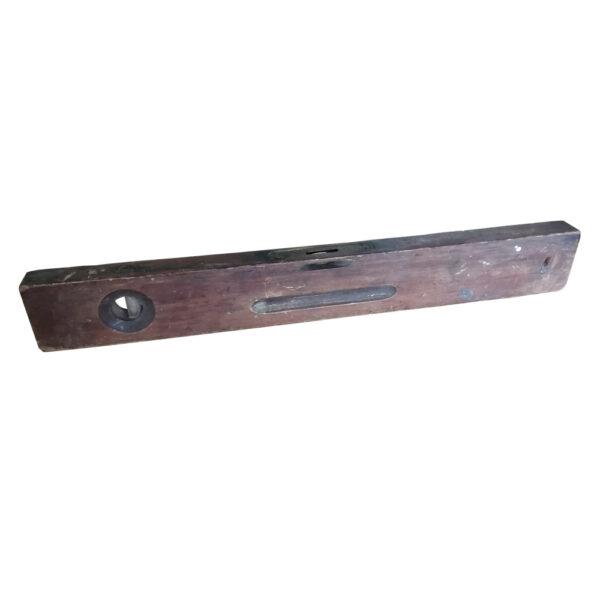 ANTIGUO NIVEL DE MADERA